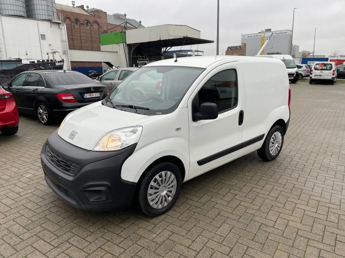 Fiat Fiorino 1,3Jtd, 1e Eigenaar, 10.000 excl. BTW, 25.000 KM Blanc - 1