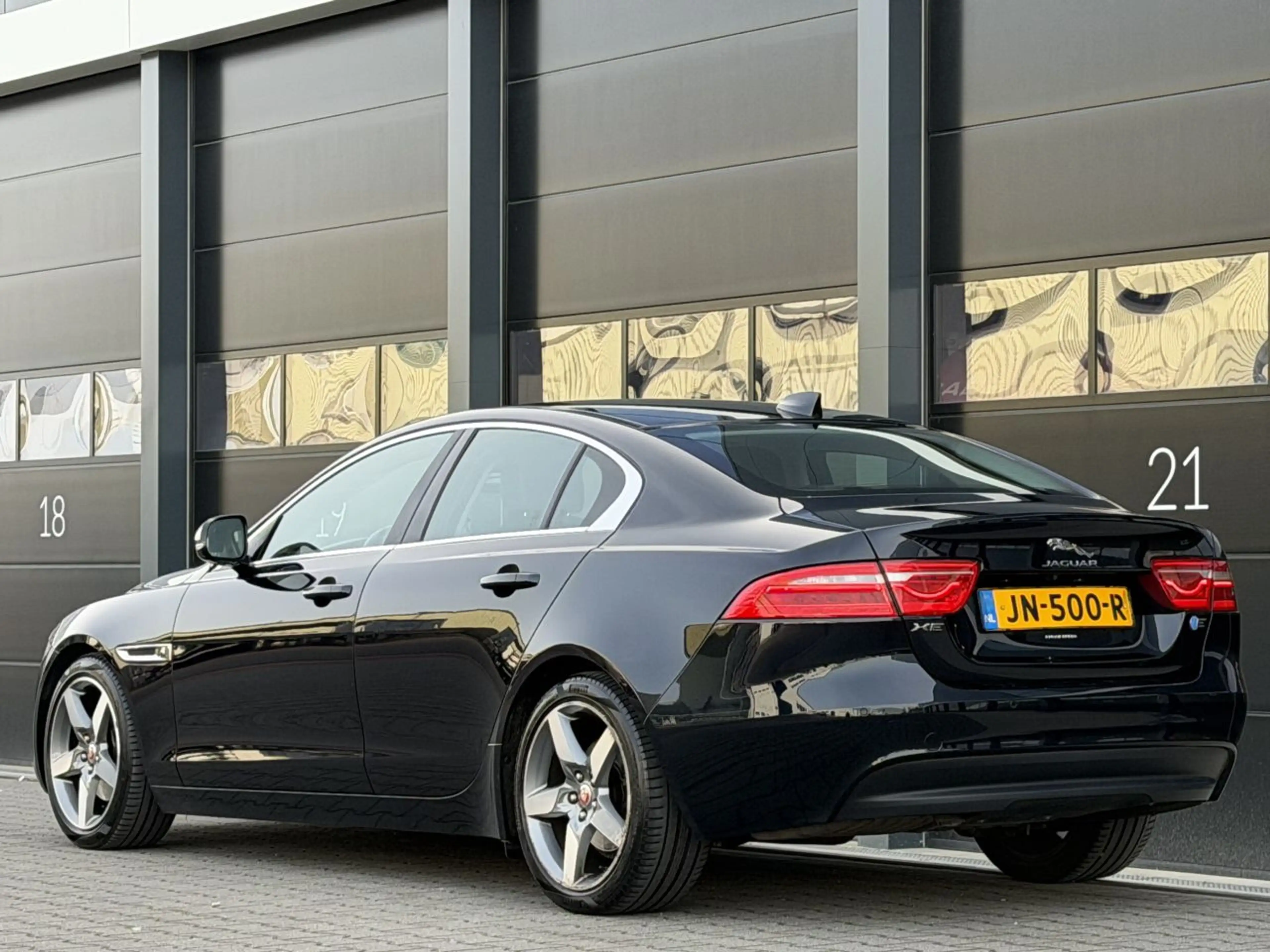 Jaguar XE 2.0 D Portolio Camera Leer Clima EURO-6 — photo 5