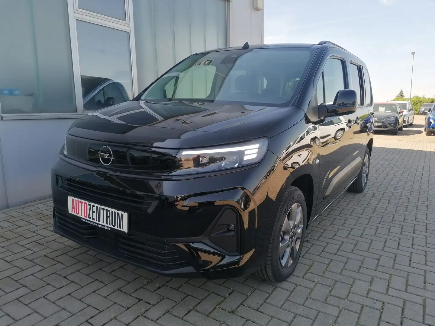 Opel Combo 1.5 D PKW MATRIX-LED ALU KAMERA NAVI 10" Fekete - 1