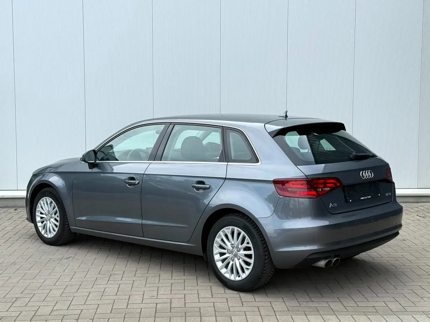 Audi A3 ✅ 1.8 TFSI Sportback S-tronic Navi 1.eig PDC Grijs - 2
