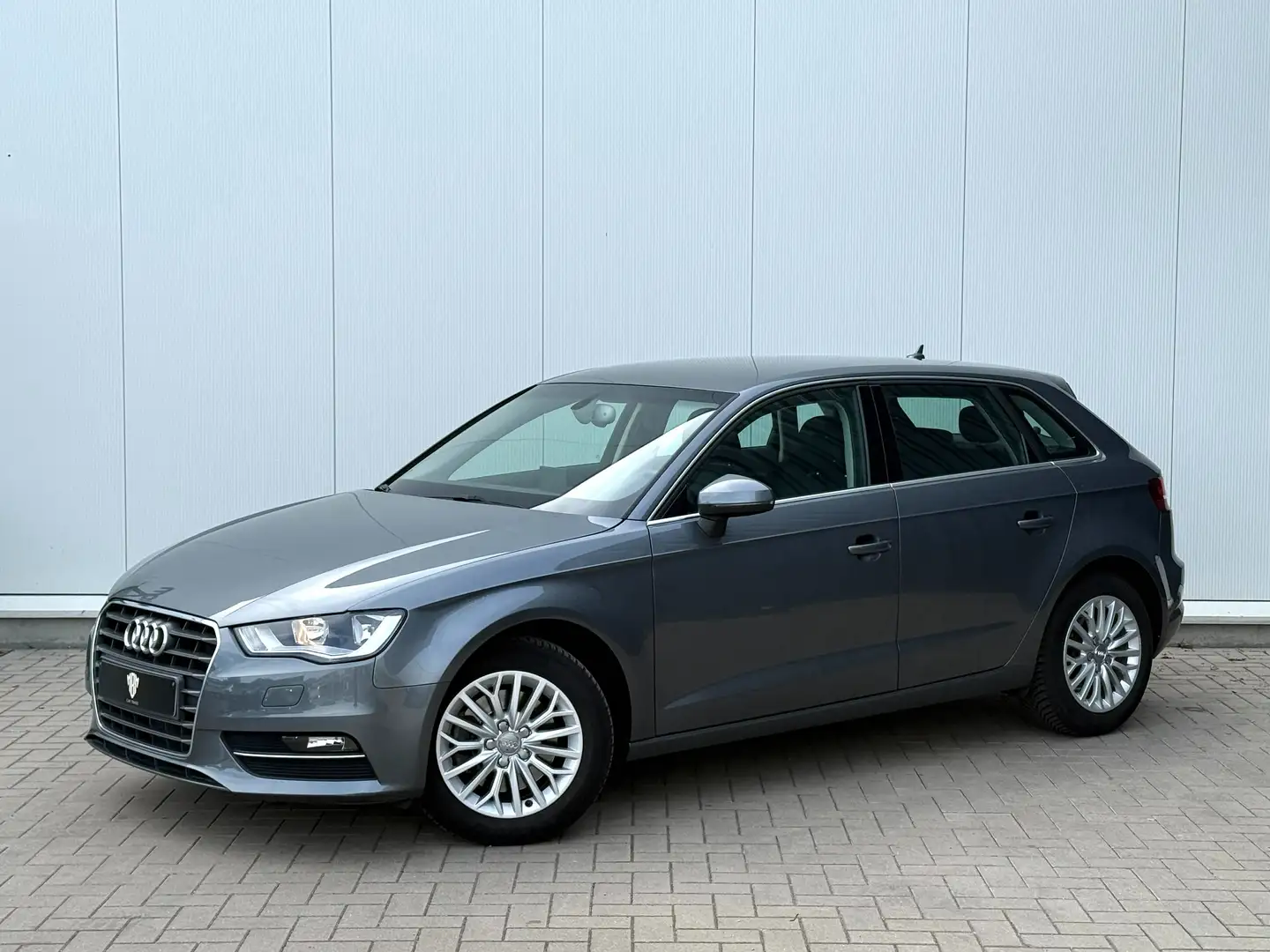 Audi A3 ✅ 1.8 TFSI Sportback S-tronic Navi 1.eig PDC Grijs - 1
