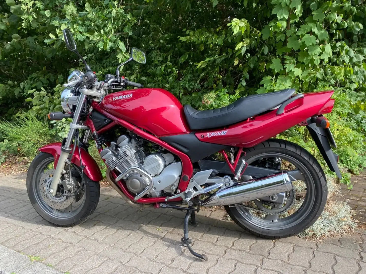 Yamaha XJ 600 N Červená - 1