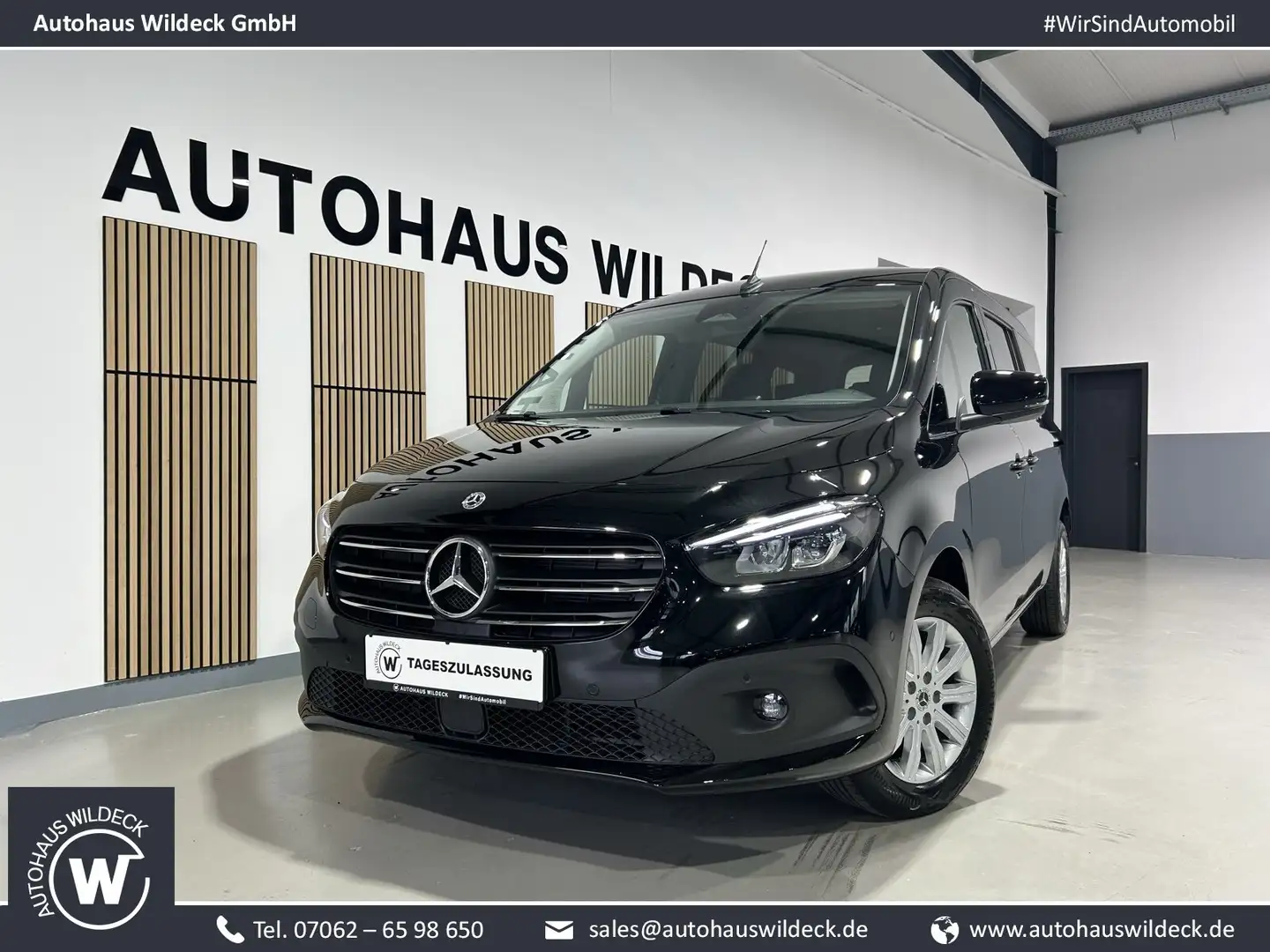 Mercedes-Benz 180 lang Progressive Navi Leder LED RFK 7-Sitze BC Чорний - 1