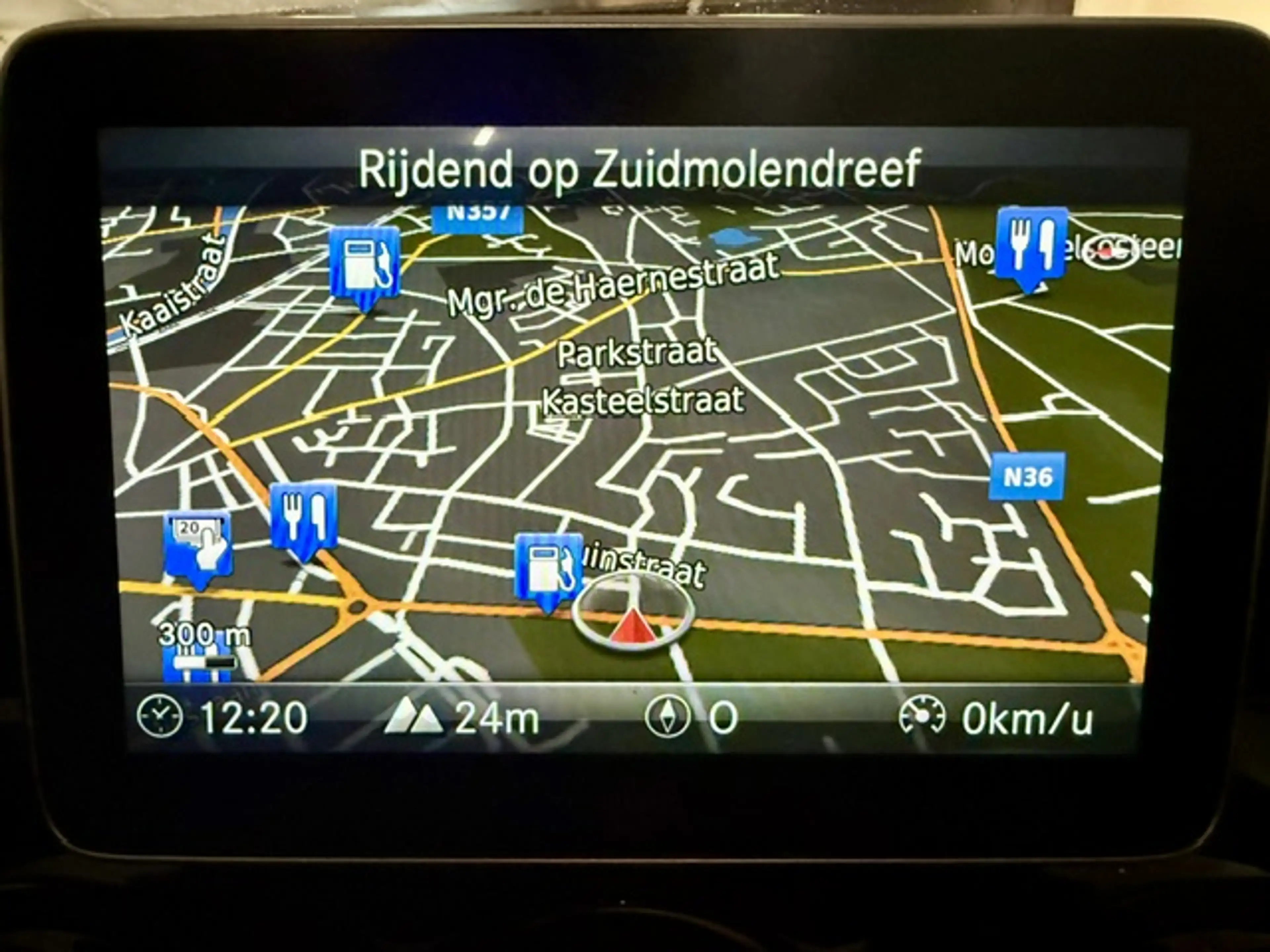 Mercedes-Benz CLA 45 AMG 4-Matic PERFORMACE // CARBON // PANORAMA // FULL!!! — photo 13