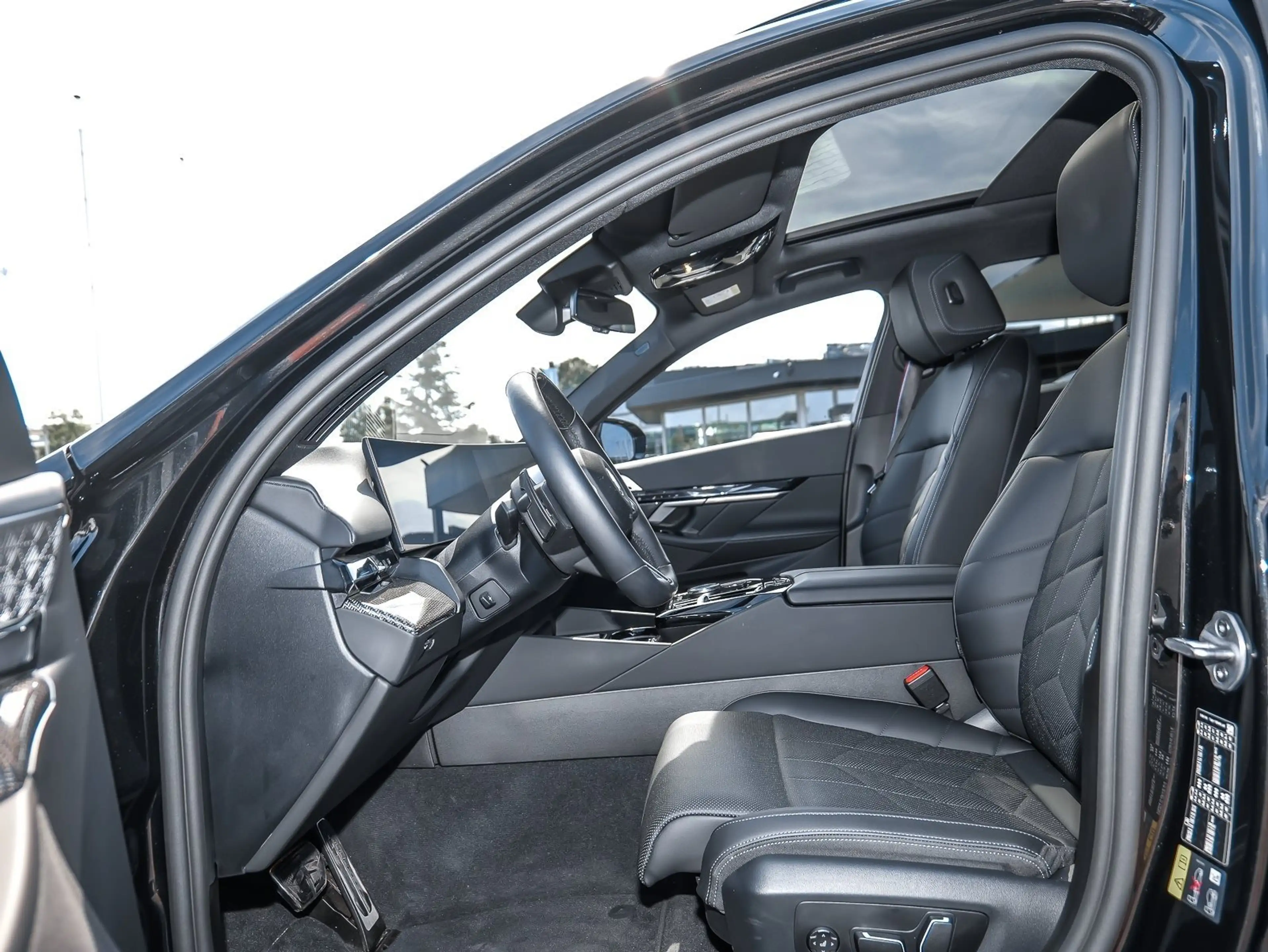 BMW 550 e xDrive Touring — photo 5