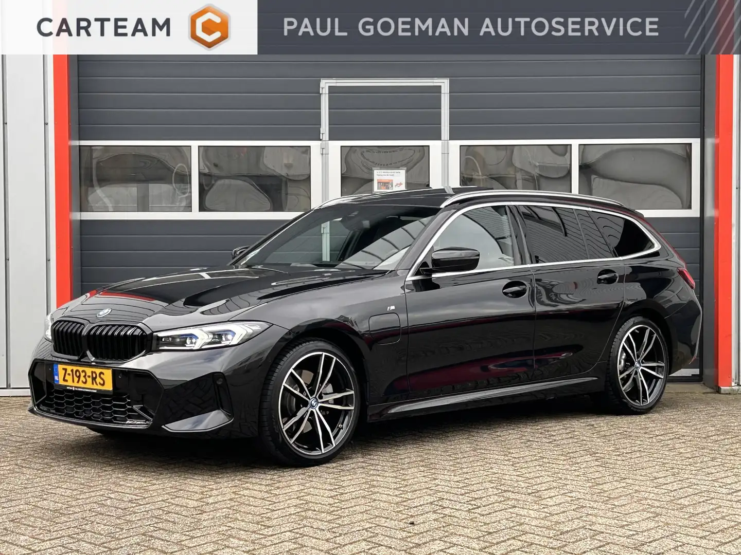 BMW 320 3-serie Touring 320e | M pakket | Pano | H&K | Hea Zwart - 1