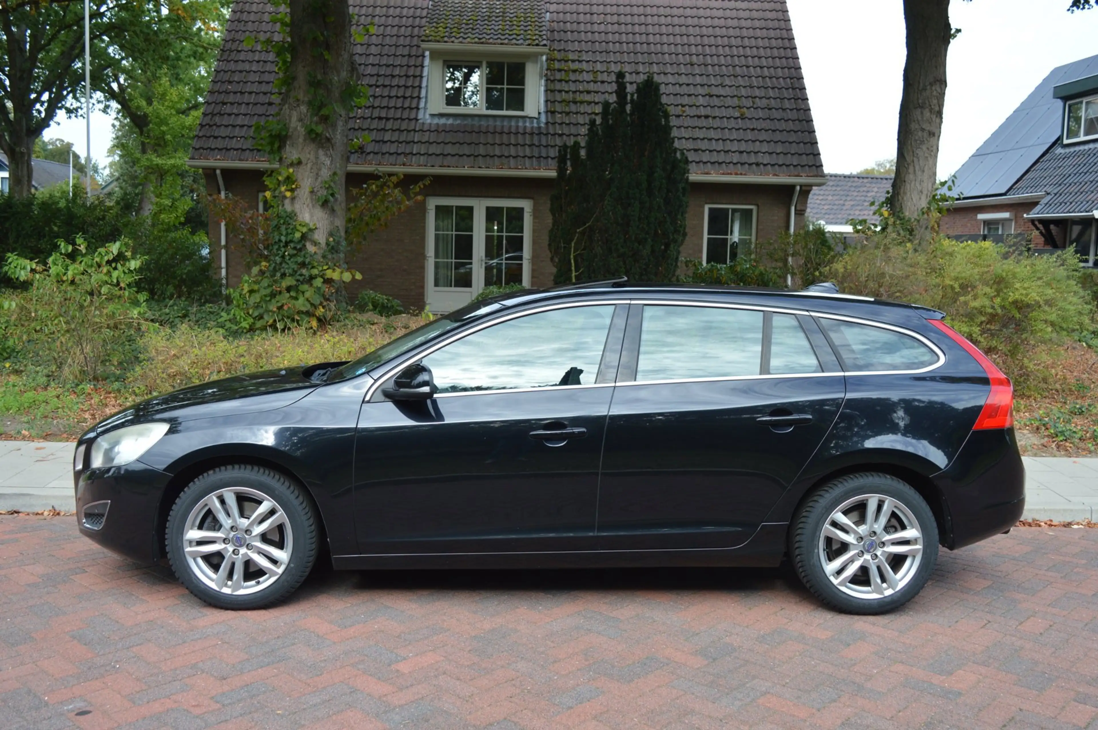Volvo V60 2.0T Summum Navi/leer/schuifdak/camera — photo 2