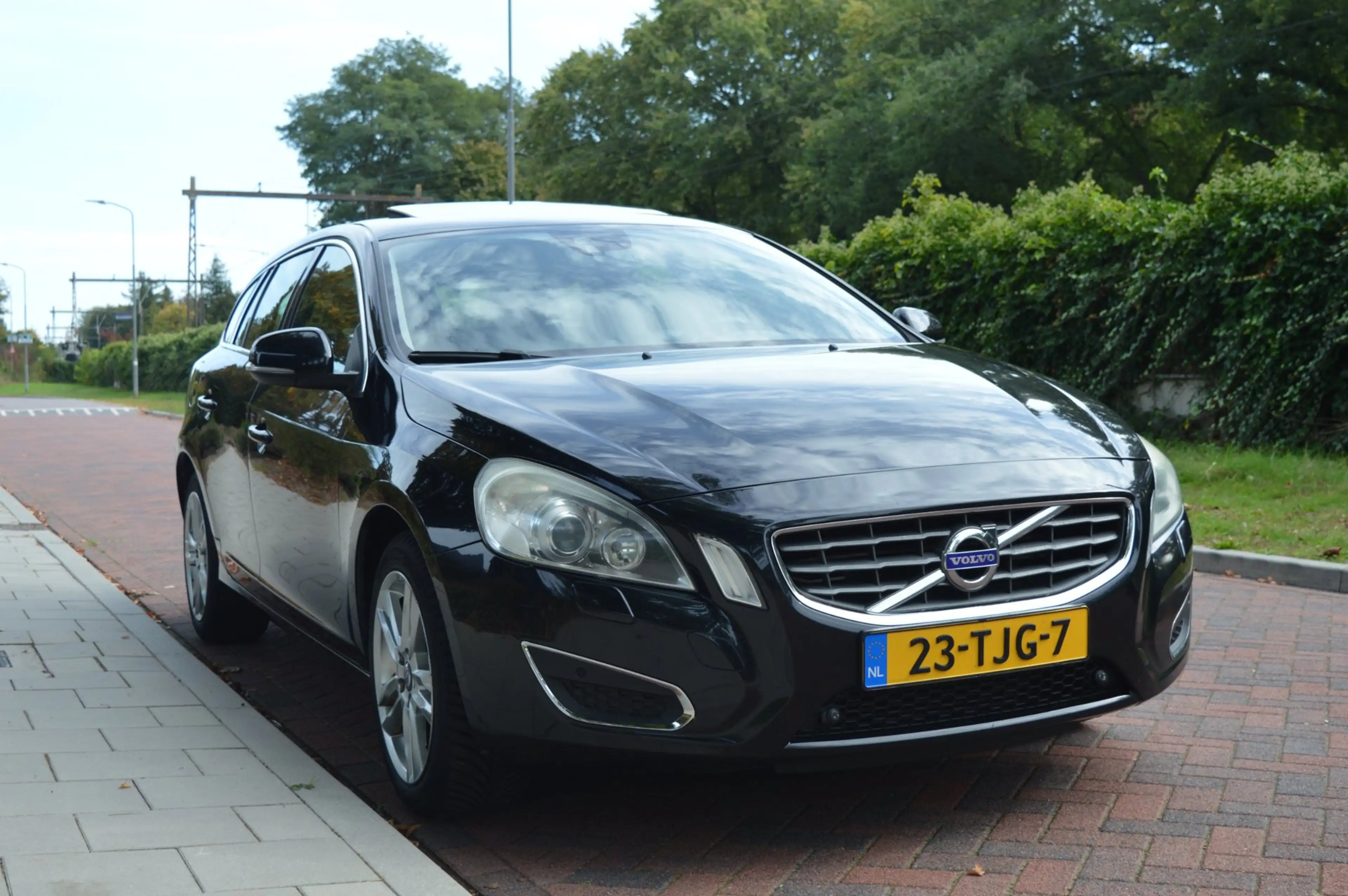 Volvo V60 2.0T Summum Navi/leer/schuifdak/camera — photo 4
