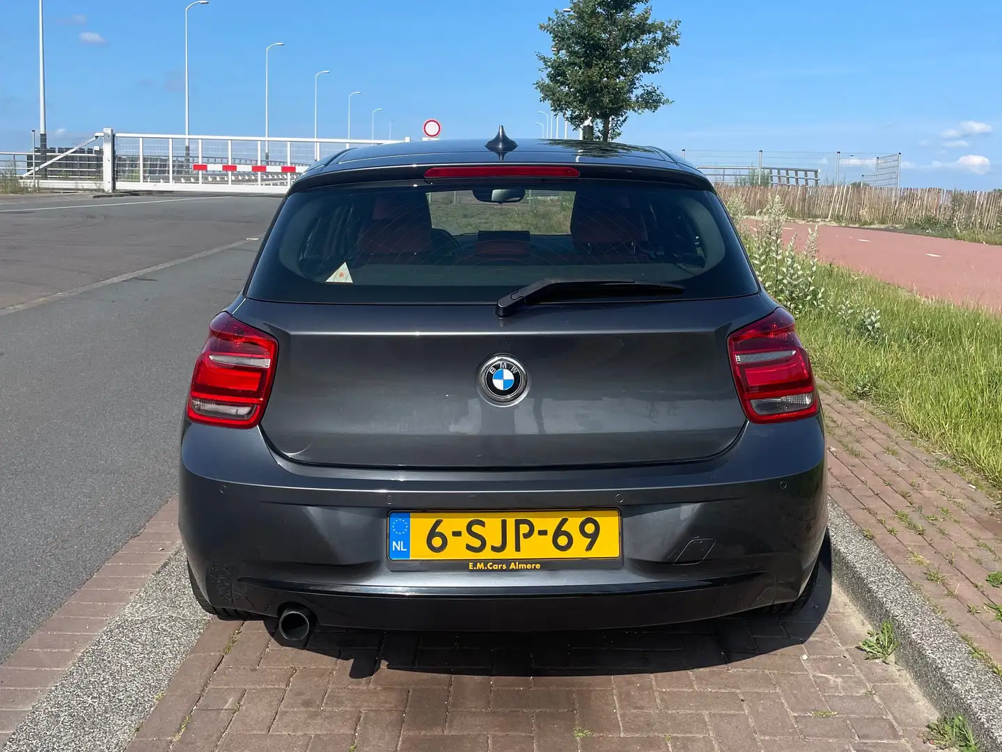 BMW 116 116 EDE High Exe. Grijs - 2