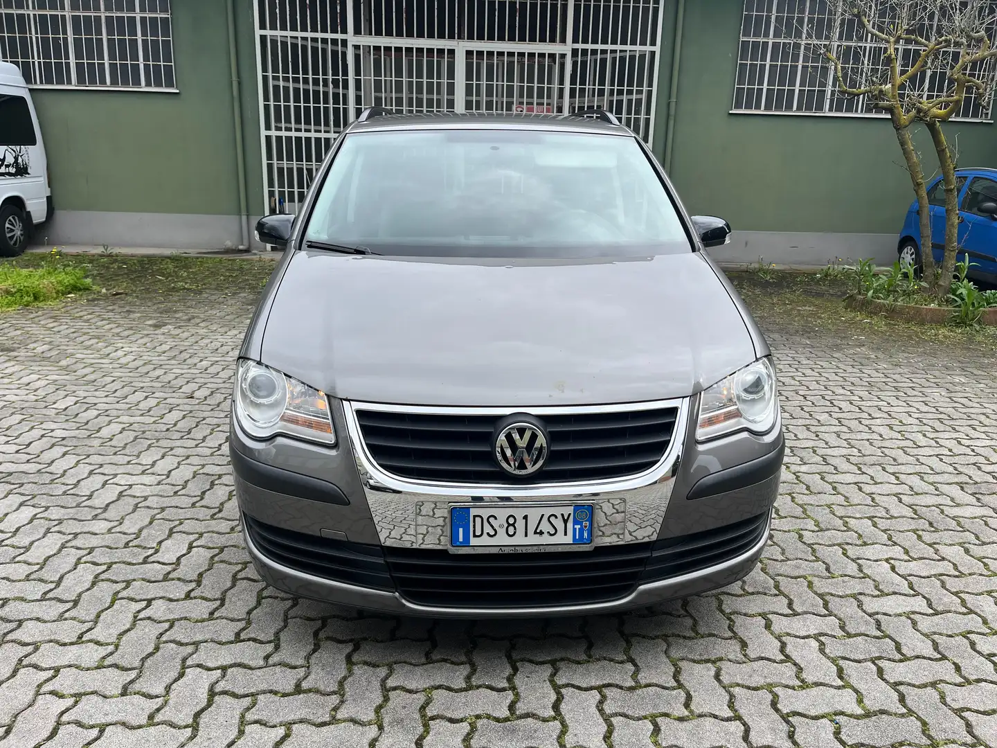 Volkswagen Touran Touran 2.0 Trendline ecofuel Grau - 2
