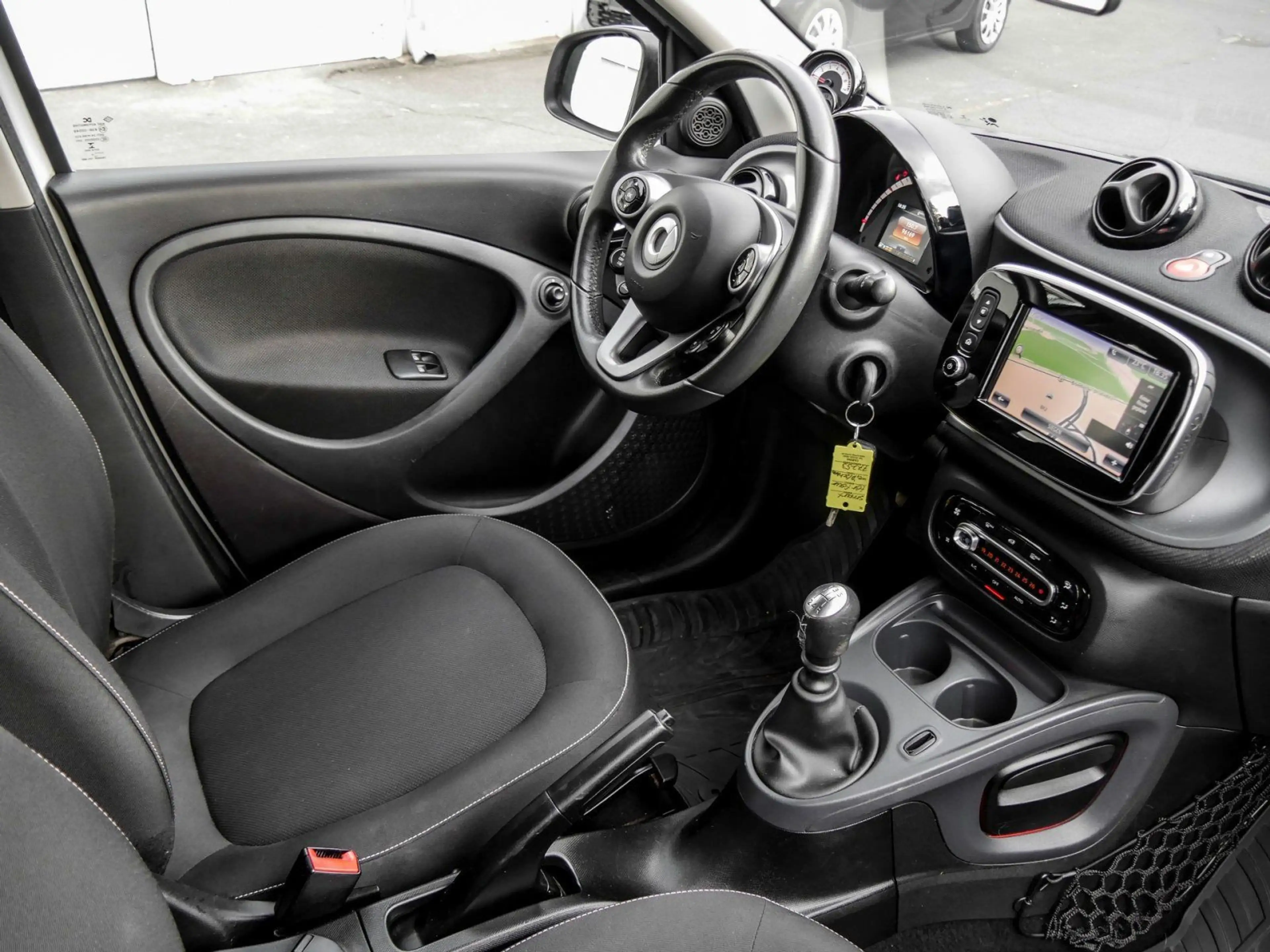 smart forFour MCC*Klimaautomatik*PDC*Kamera*SHZ* — photo 3