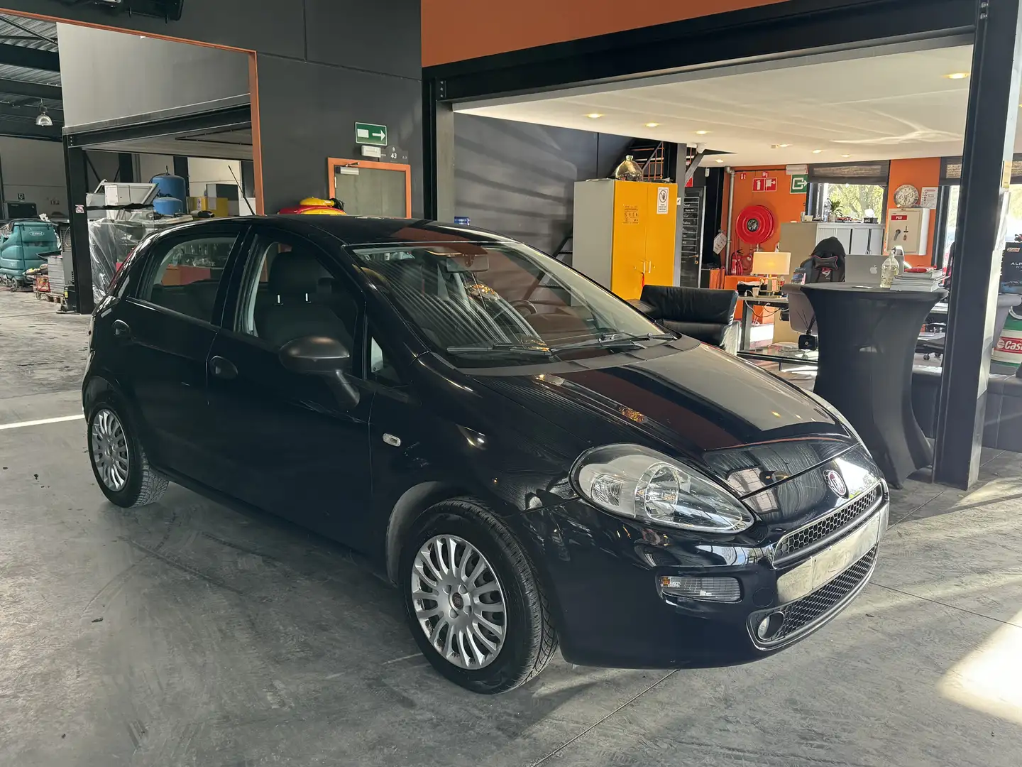 Fiat Punto 1.2i - A/C - RADIO CD/AUX/USB - 5 PORTES - MANUEL Azul - 2