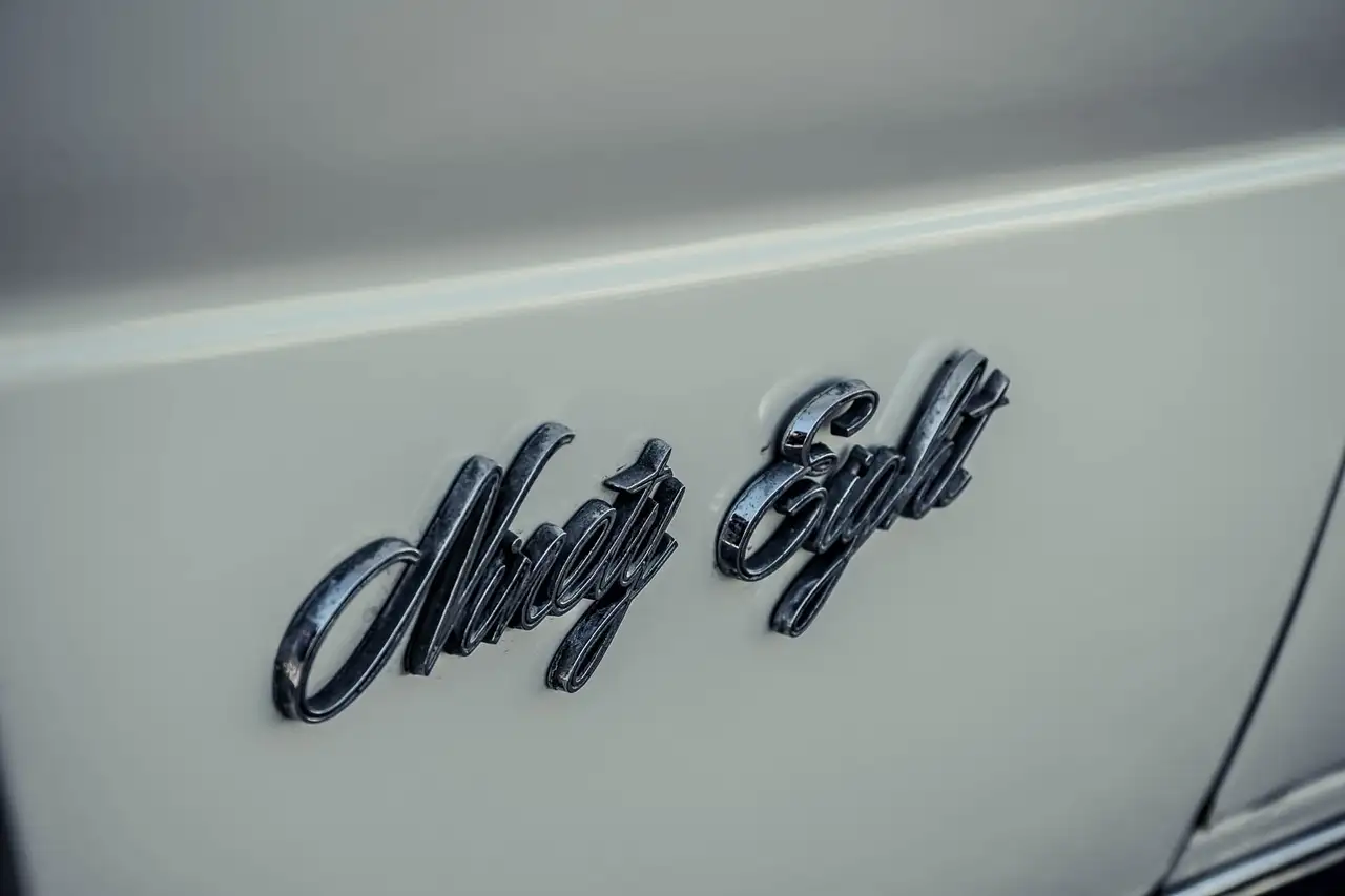 Oldsmobile *** V8 / CLASSIC 98 / NINETY EIGHT / RADIO ***, foto 7