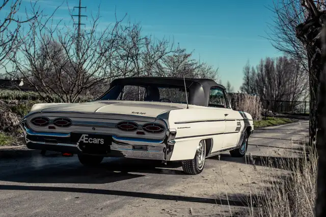 Oldsmobile Unknown Model view 4