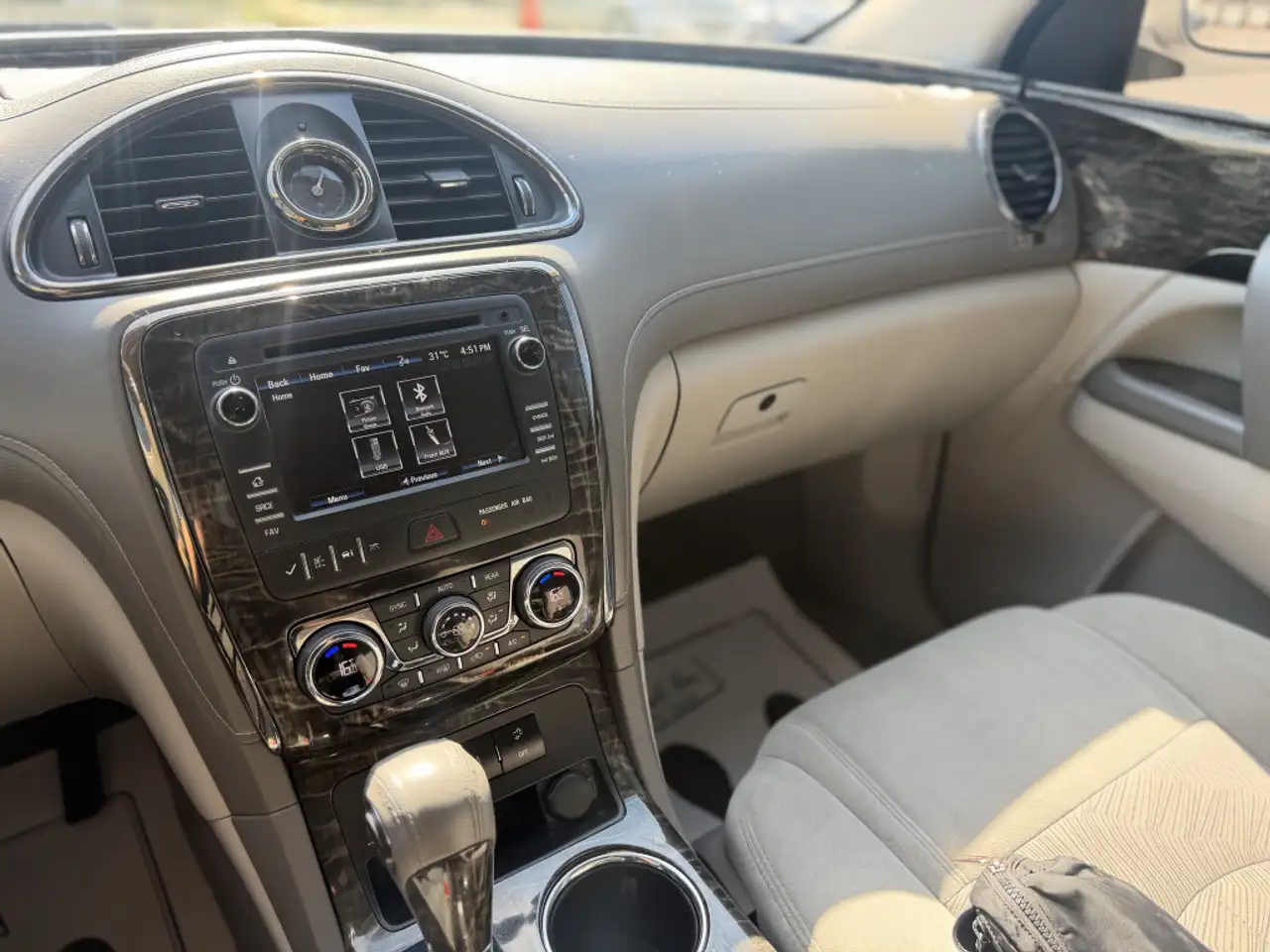 Buick Enclave photo Buick Enclave
