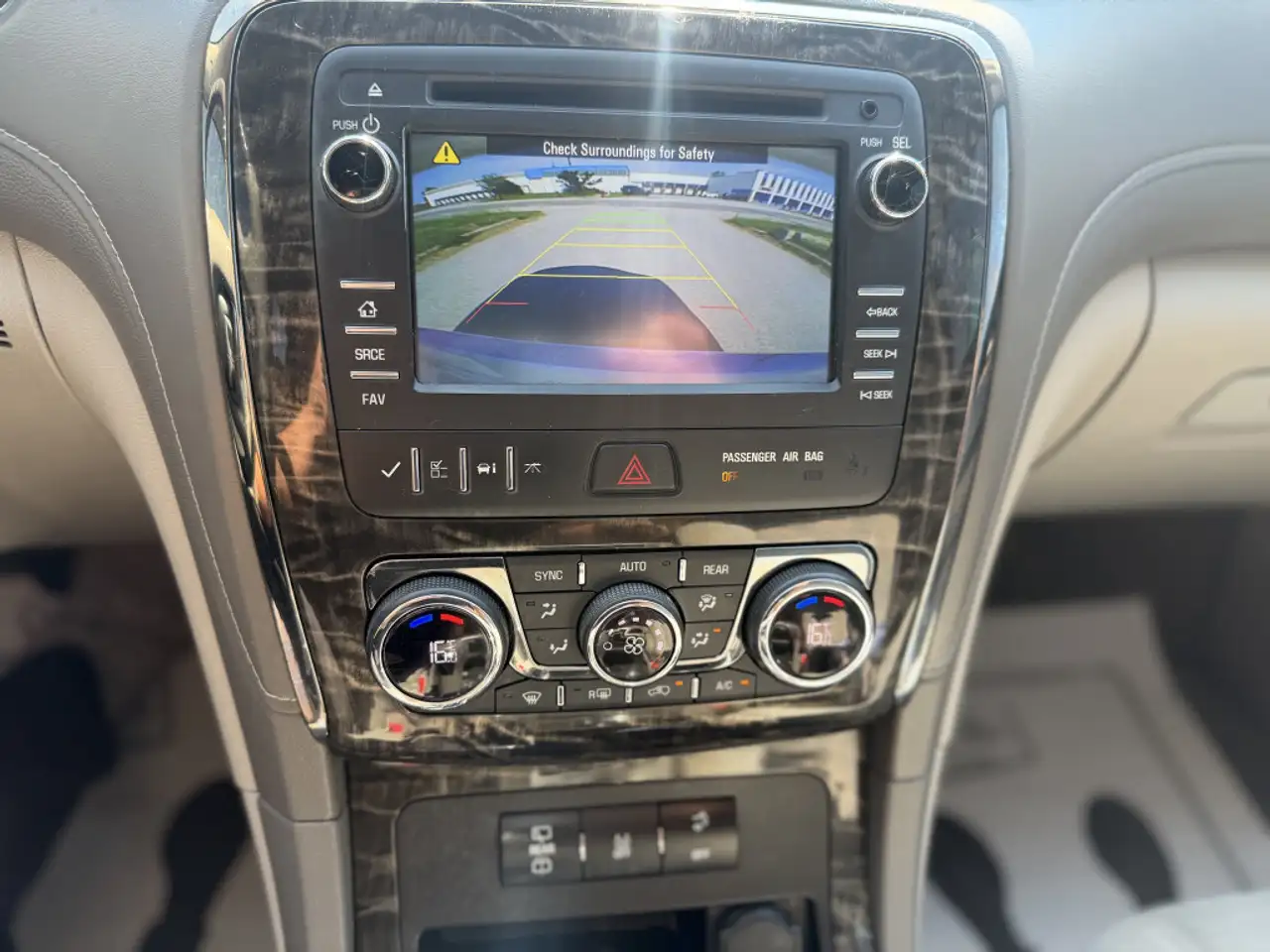 Buick Enclave photo Buick Enclave