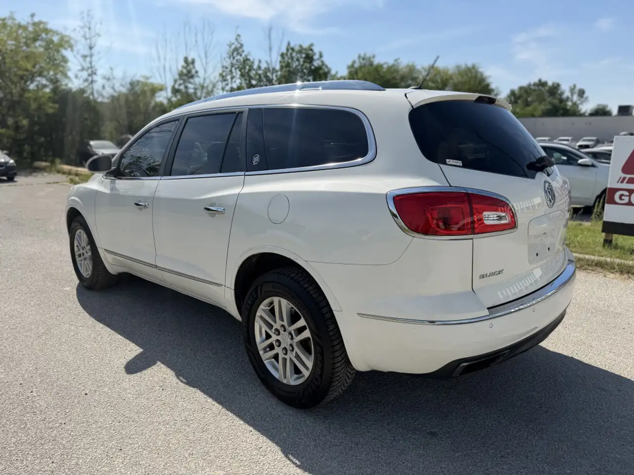 Buick Enclave photo Buick Enclave