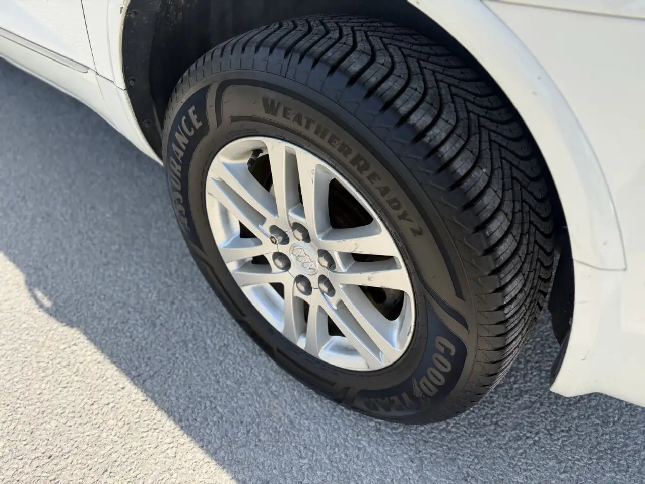 Buick Enclave photo Buick Enclave