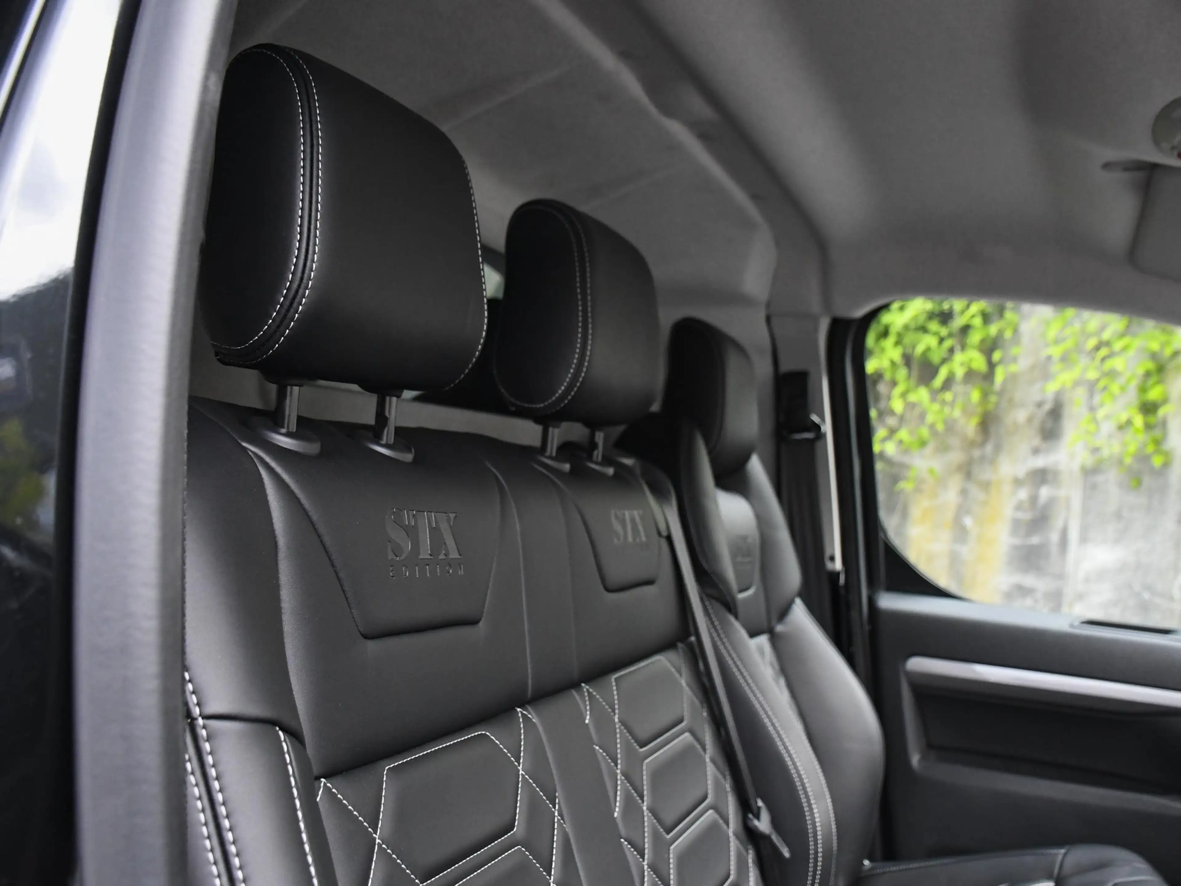 Peugeot e-Expert STX Edition L3H1 75 kWh 136pk Automaat SPOILERKIT — photo 13
