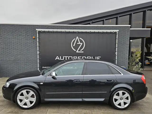 Audi S4 Limousine 4.2 V8 quattro A4 Recaro Edition*Navi*Au