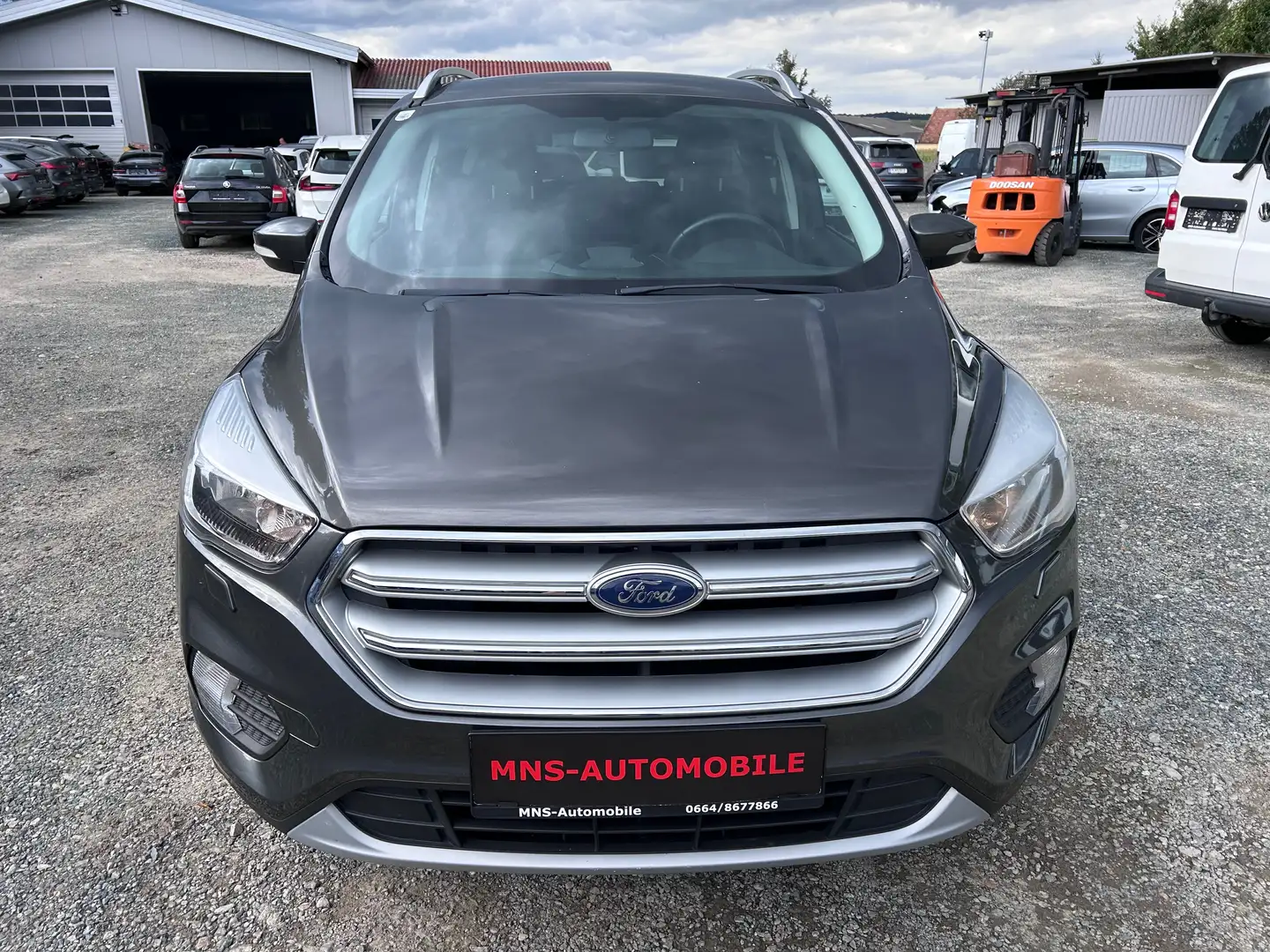 Ford Kuga Trend 1.5 Benzin Klima Servicebuch Pickerl 05/26 Grau - 2