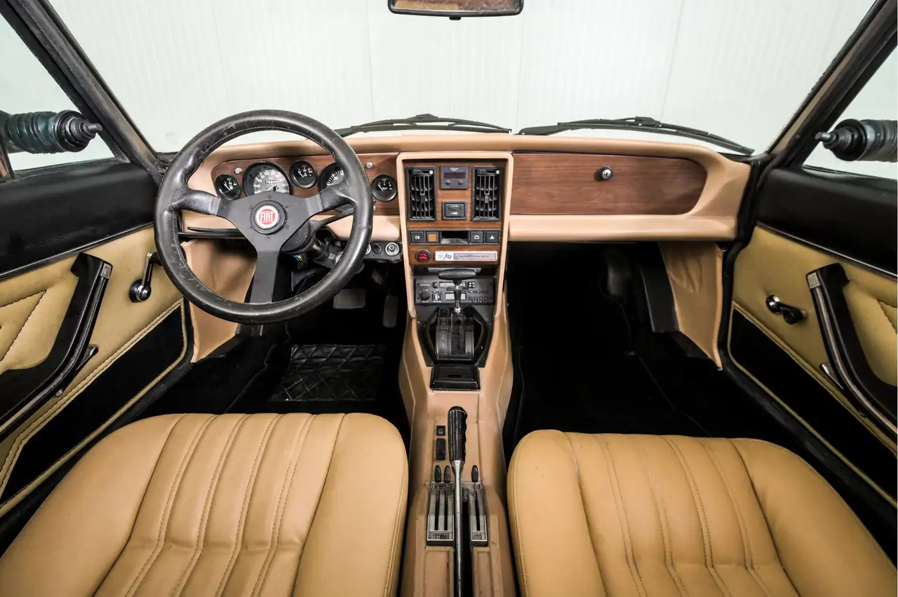Fiat 124 Spider 2000 Automaat, foto 6