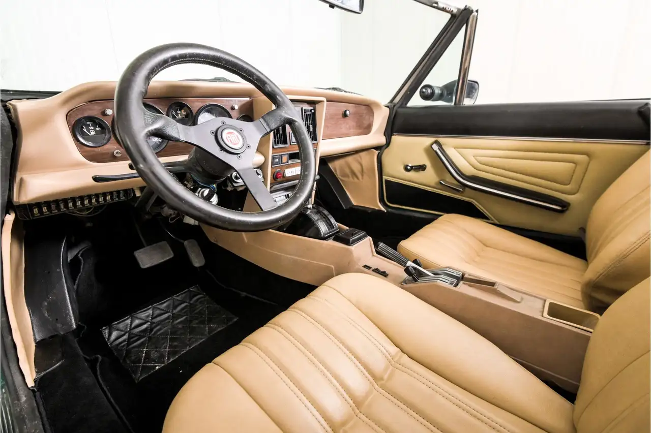 Fiat 124 Spider 2000 Automaat, foto 9