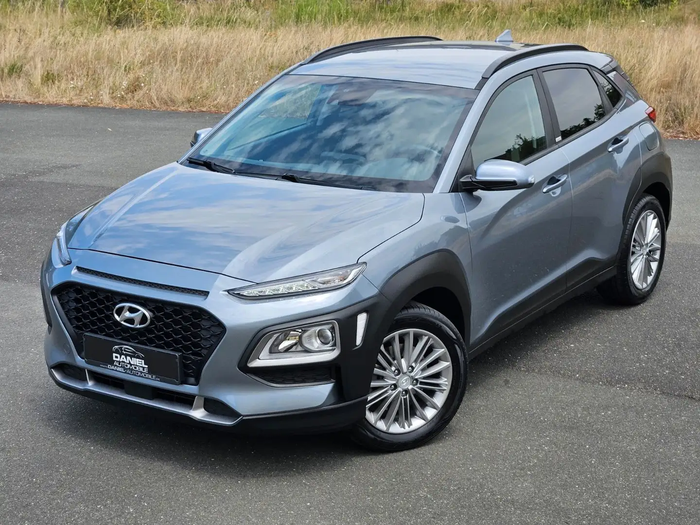 Hyundai KONA 1.0 T-GDI Advantage 2WD NAVI+AHK+KLIMAAUT.+ Silber - 2