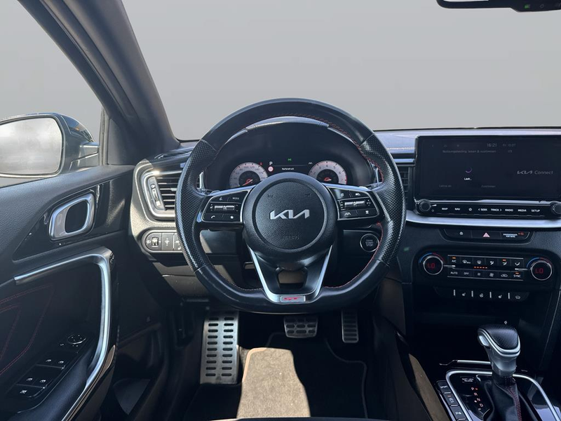 Kia ProCeed / pro_cee'd ProCeed 1.6 T-GI DCT-7G GT — photo 14