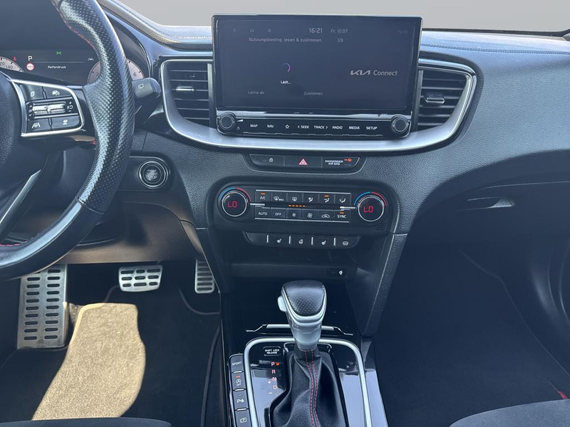 Kia ProCeed / pro_cee'd ProCeed 1.6 T-GI DCT-7G GT — photo 13
