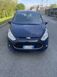 1.0 ecoboost Business Titanium 100cv