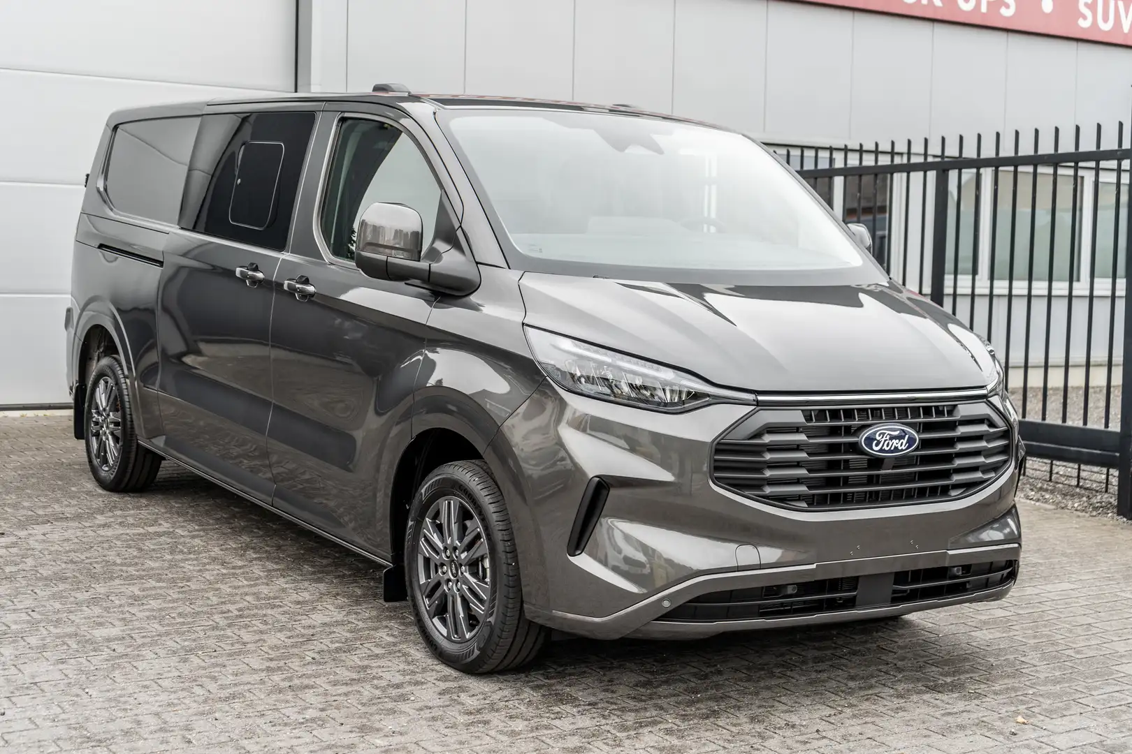 Ford Transit Custom 2.0TDCi Limited L2 5pl. - 5j Warranty - 42.800ex Gris - 1