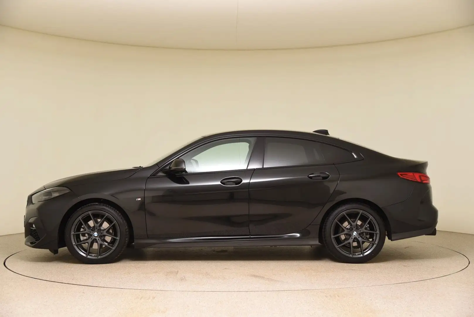 BMW 218 i Gran Coupe M Sport DriveAss ParkAss H&K LED Schwarz - 2