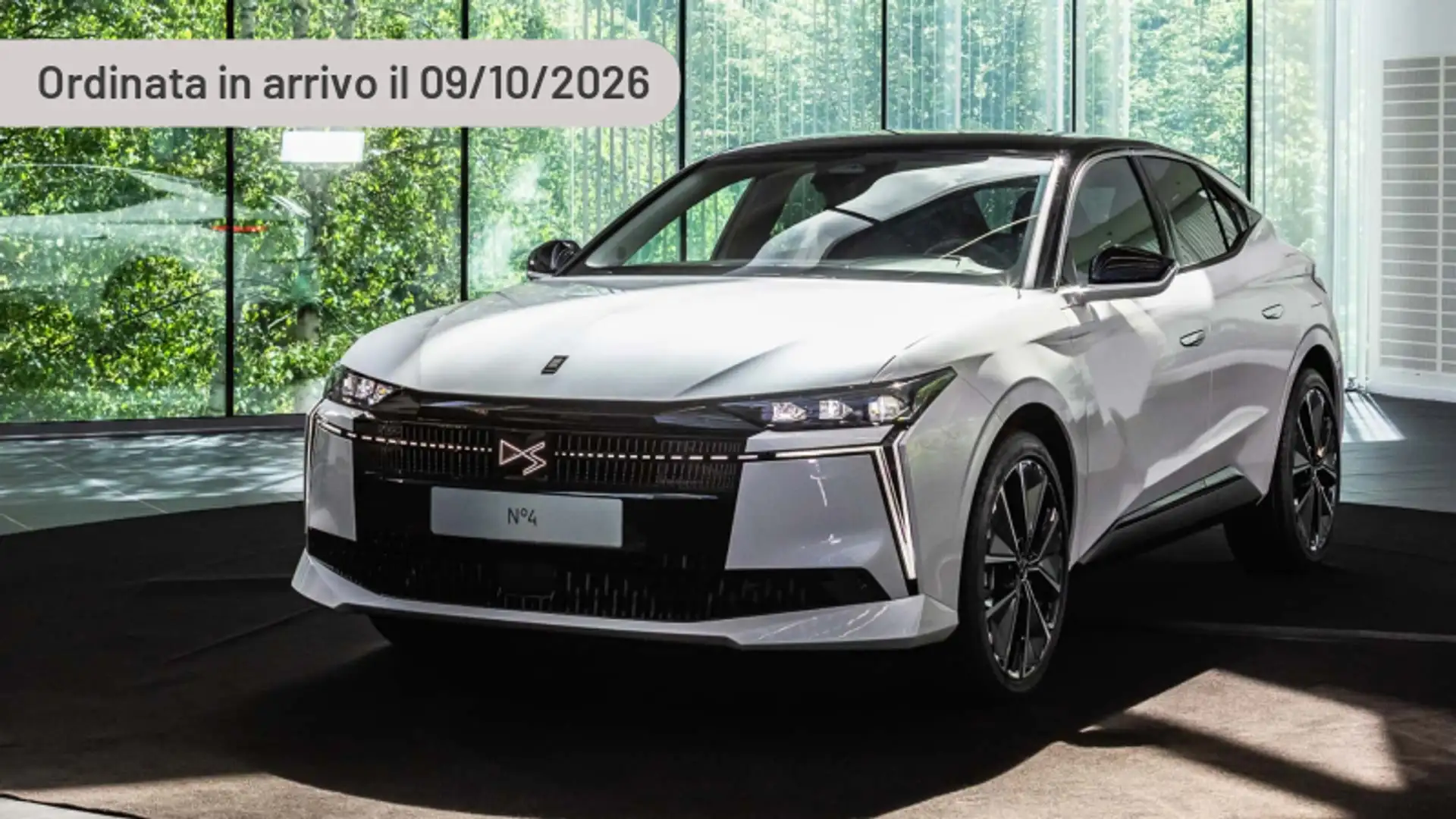 DS Automobiles N°4 Hybrid 145 Étoile Pelle Nappa Silber - 2