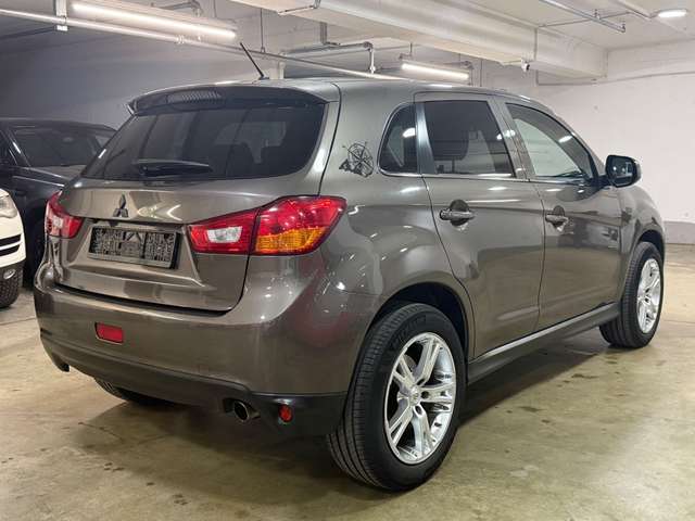 Mitsubishi ASX Edition 2WD Touchscreen~Metalllack