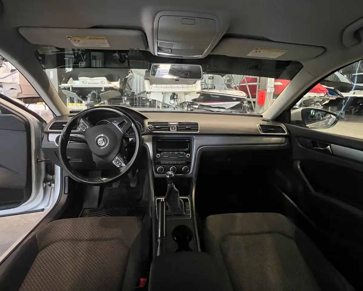 Volkswagen Passat снимка Volkswagen Passat