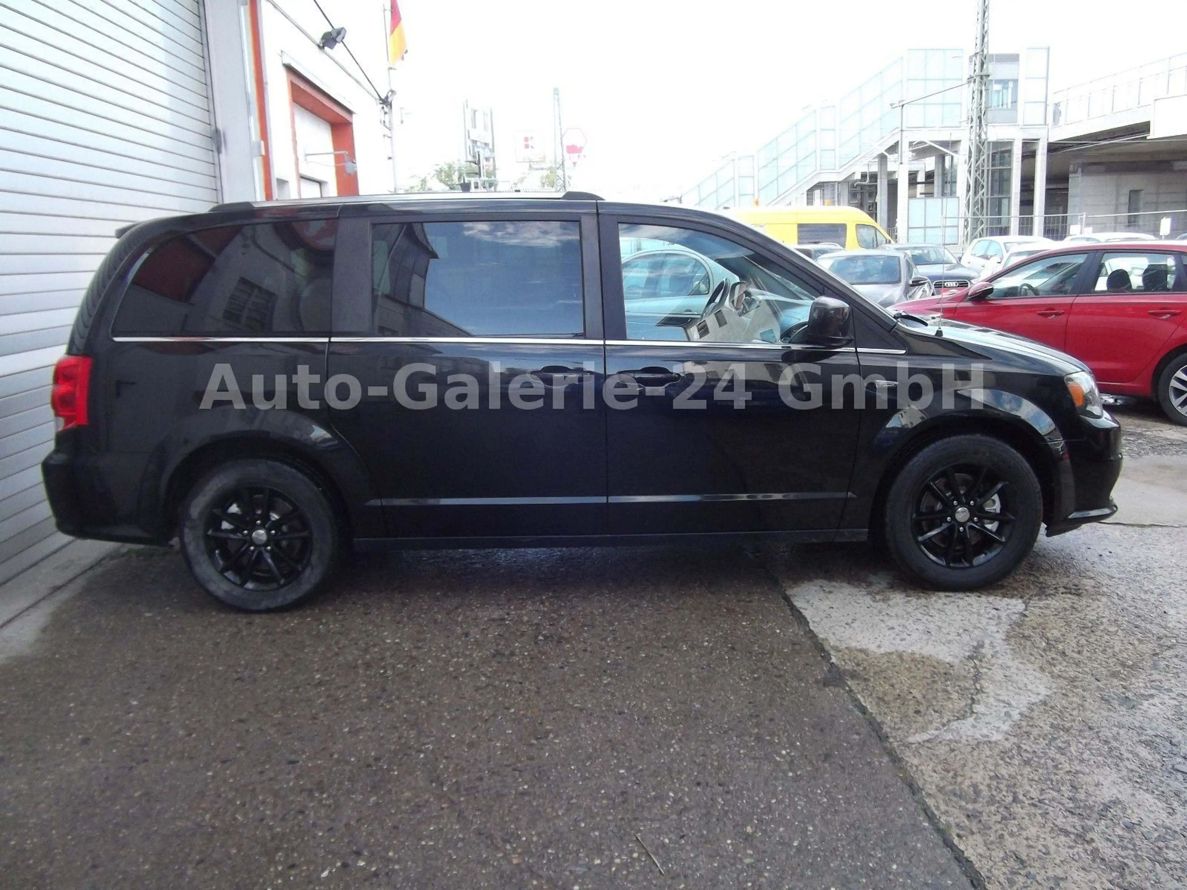Dodge Grand Caravan 3,6 iGT- Line wenig Km! — photo 14