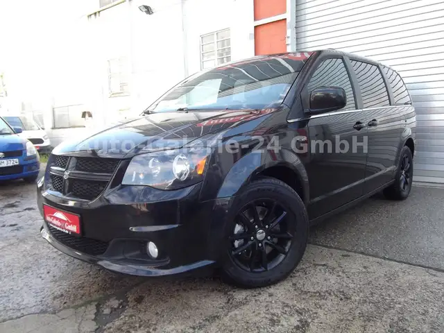 Dodge Grand Caravan view 23
