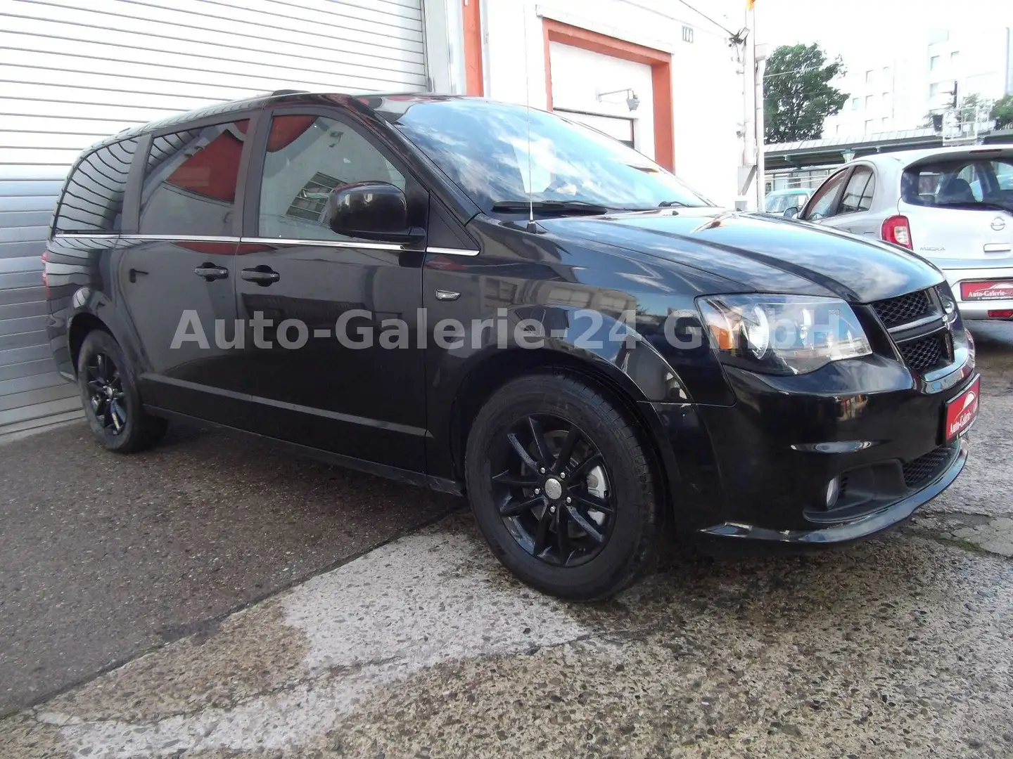 Dodge Grand Caravan 3,6 iGT- Line wenig Km! Schwarz - 1