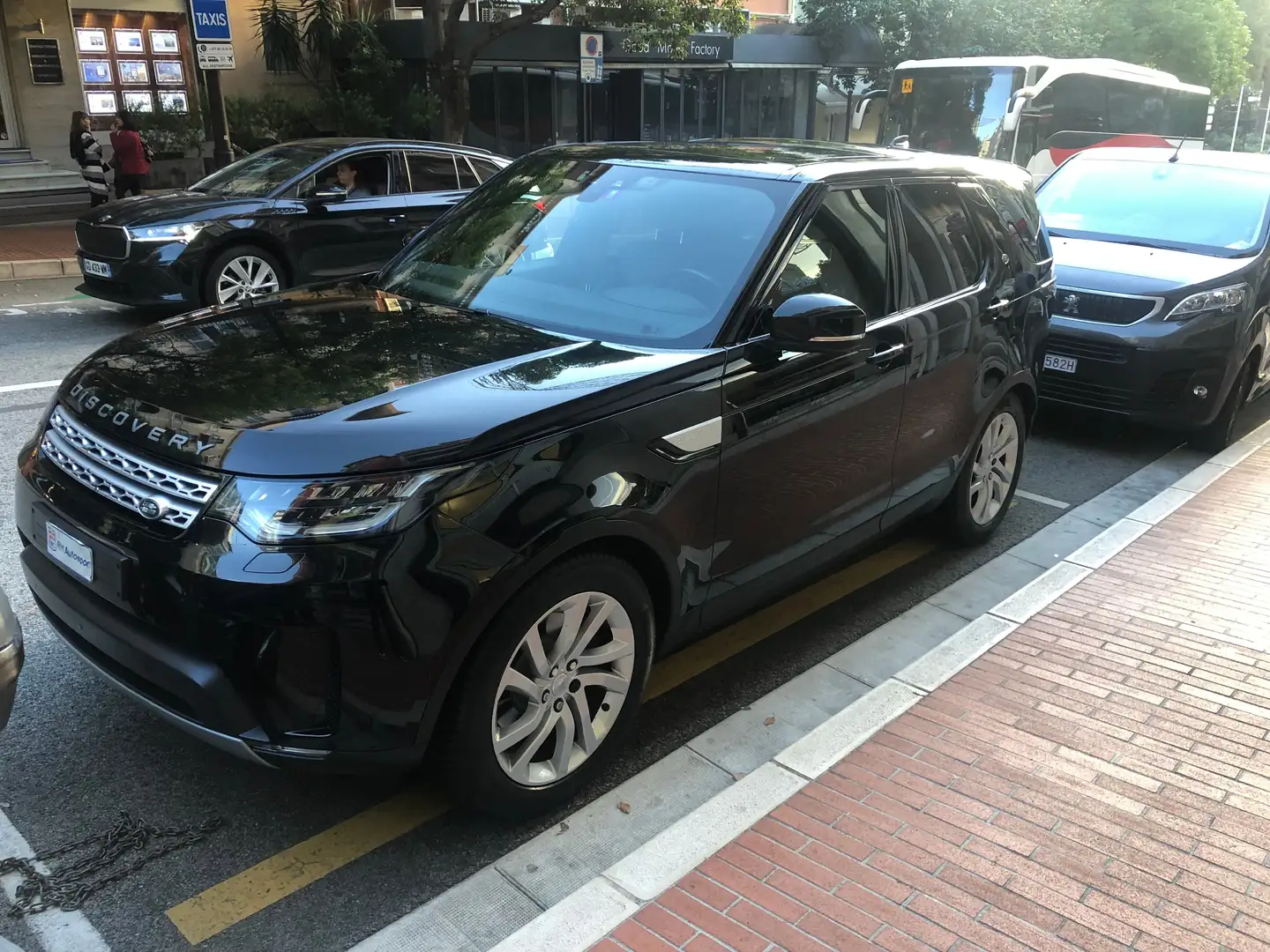 Land Rover Discovery Discovery Td6 V6 3.0 258 ch BVA8 HSE Negru - 1