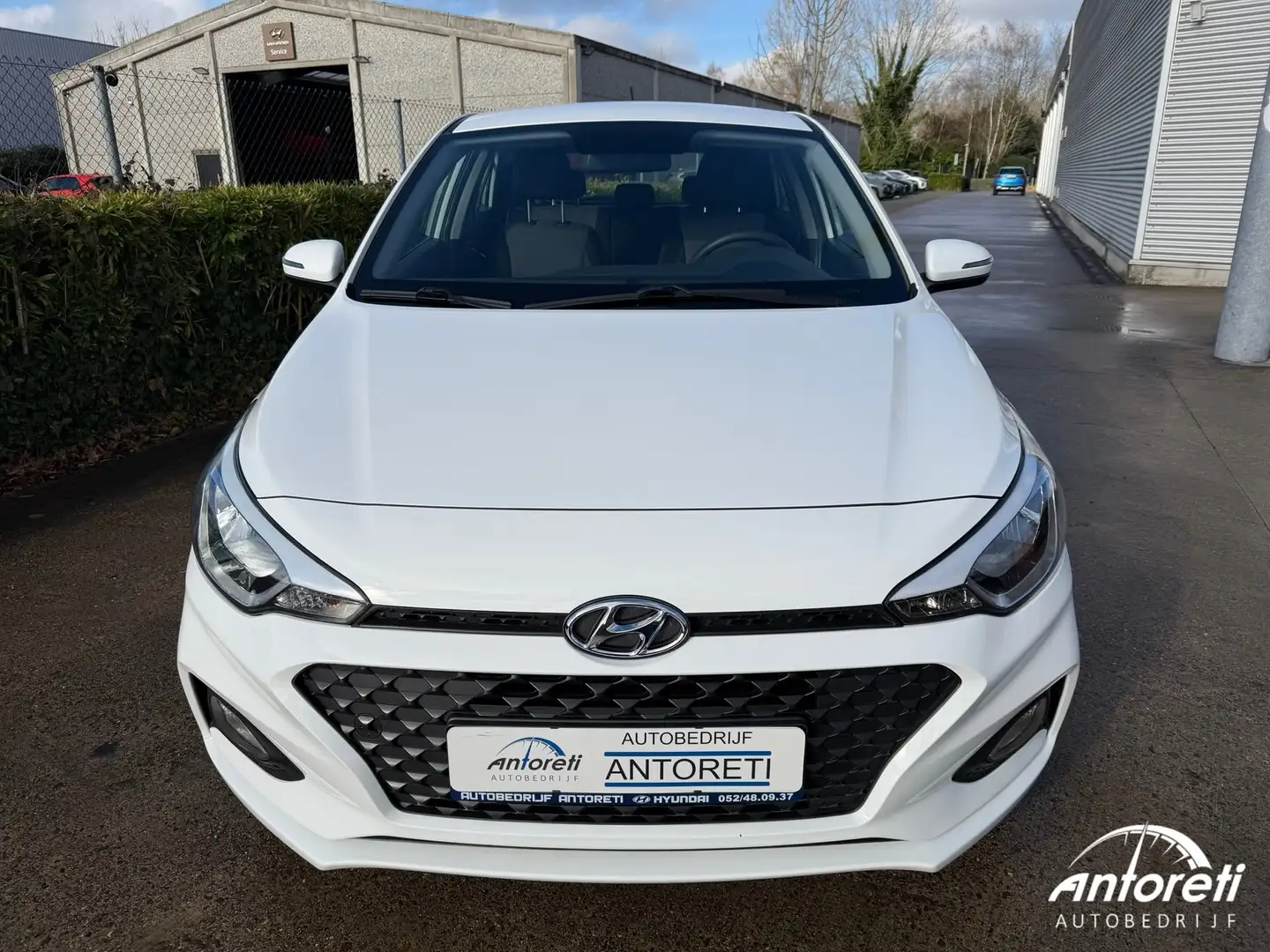 Hyundai i20 i20 1.2i Air Special Edition Play Blanc - 2