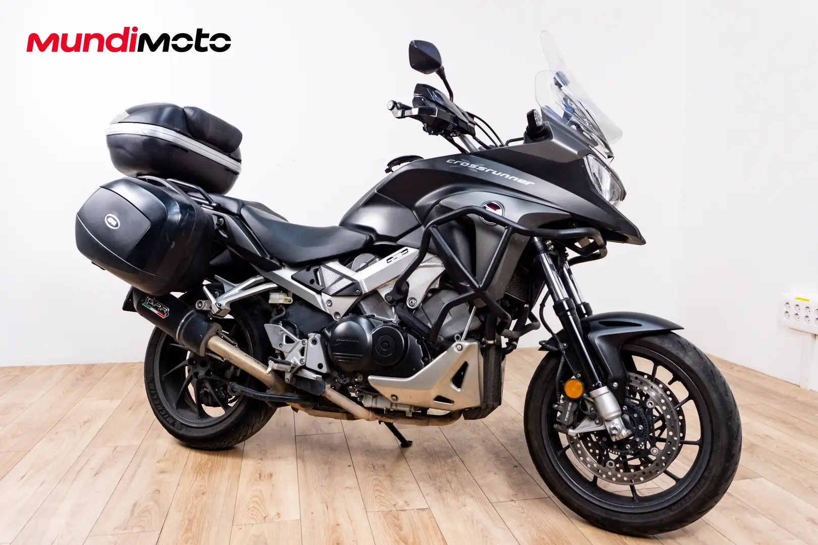 Honda Crossrunner - 2
