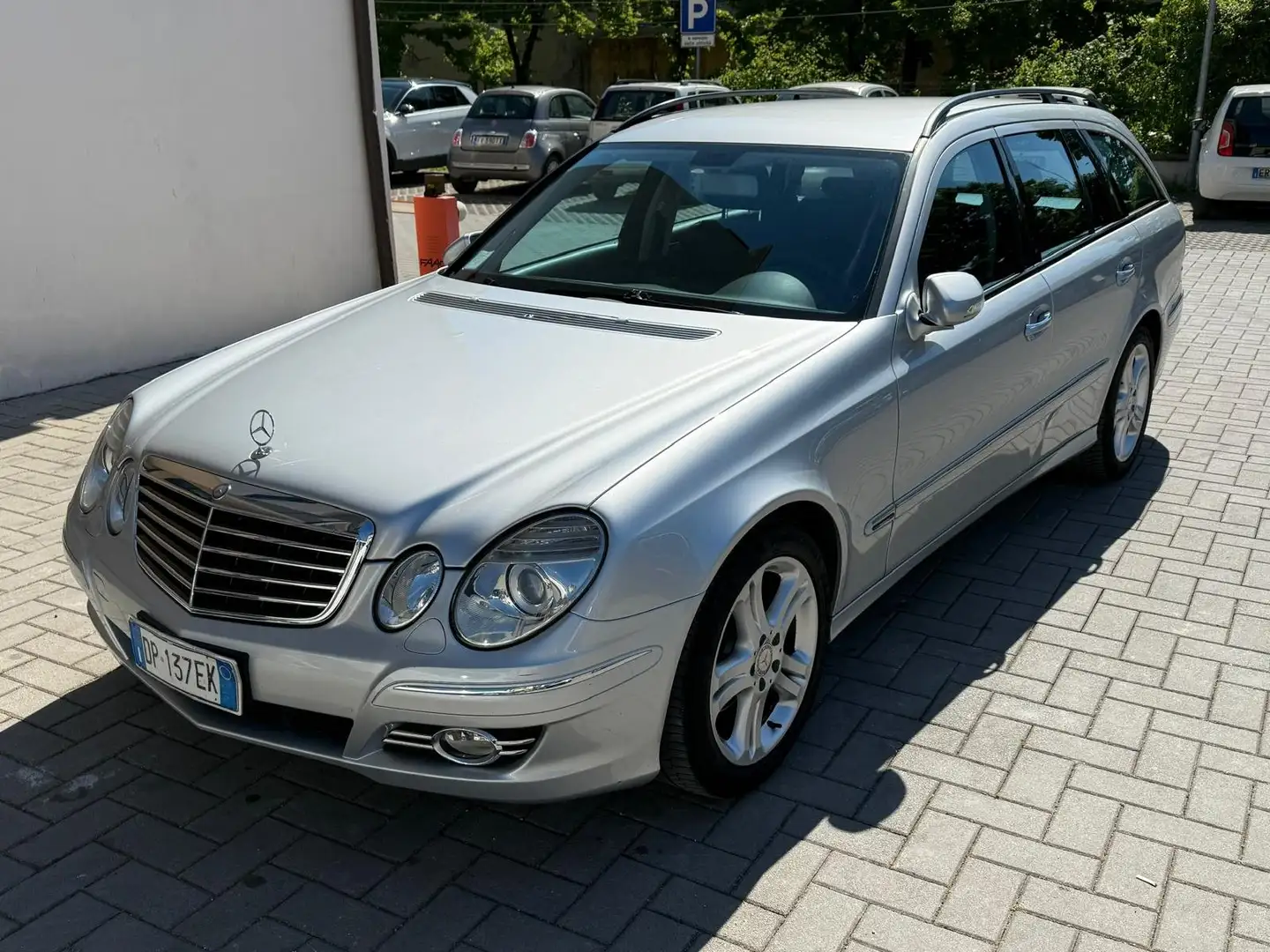 Mercedes-Benz E 280 E SW 280 cdi V6 evo Avantgarde Sport FL km 176000 Argintiu - 2