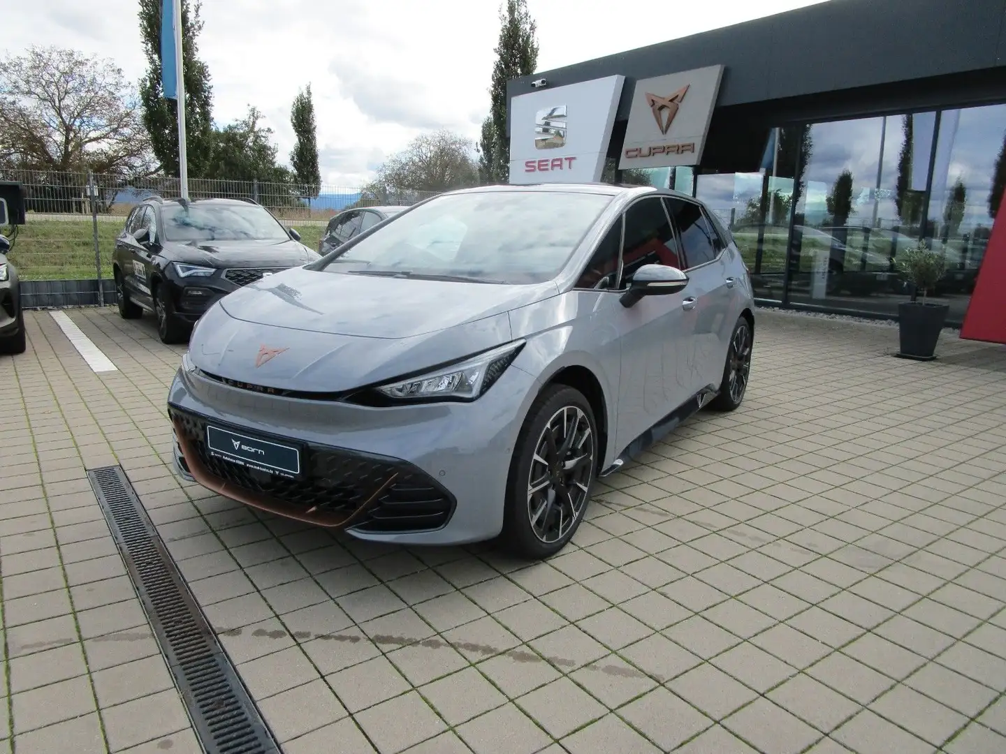 CUPRA Born Born 170 kW *SHZ*PANO*uvm. - 1