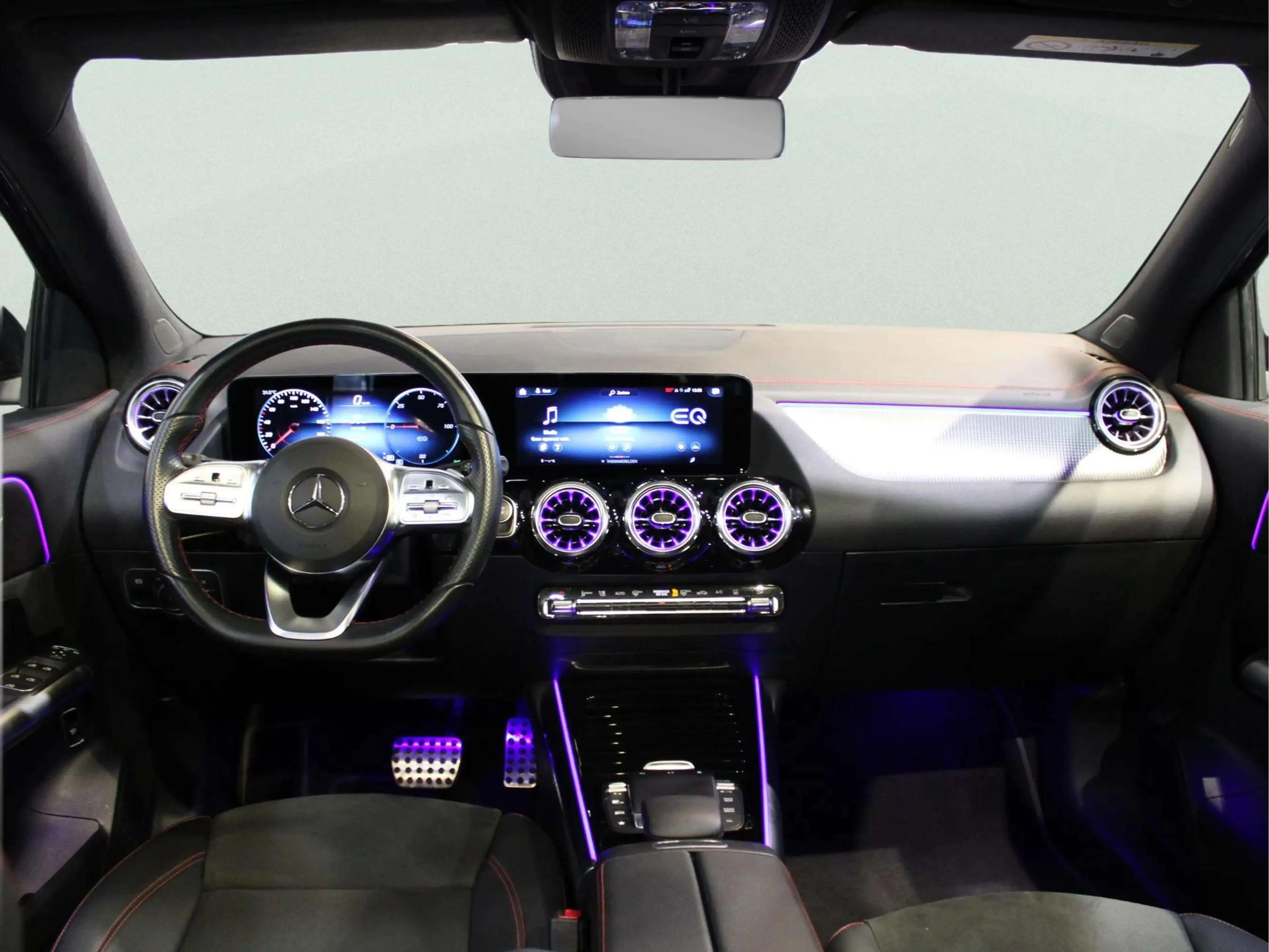 Mercedes-Benz EQA 250 250+ AMG Line 71 kWh Panorama dak | Trekhaak — photo 11