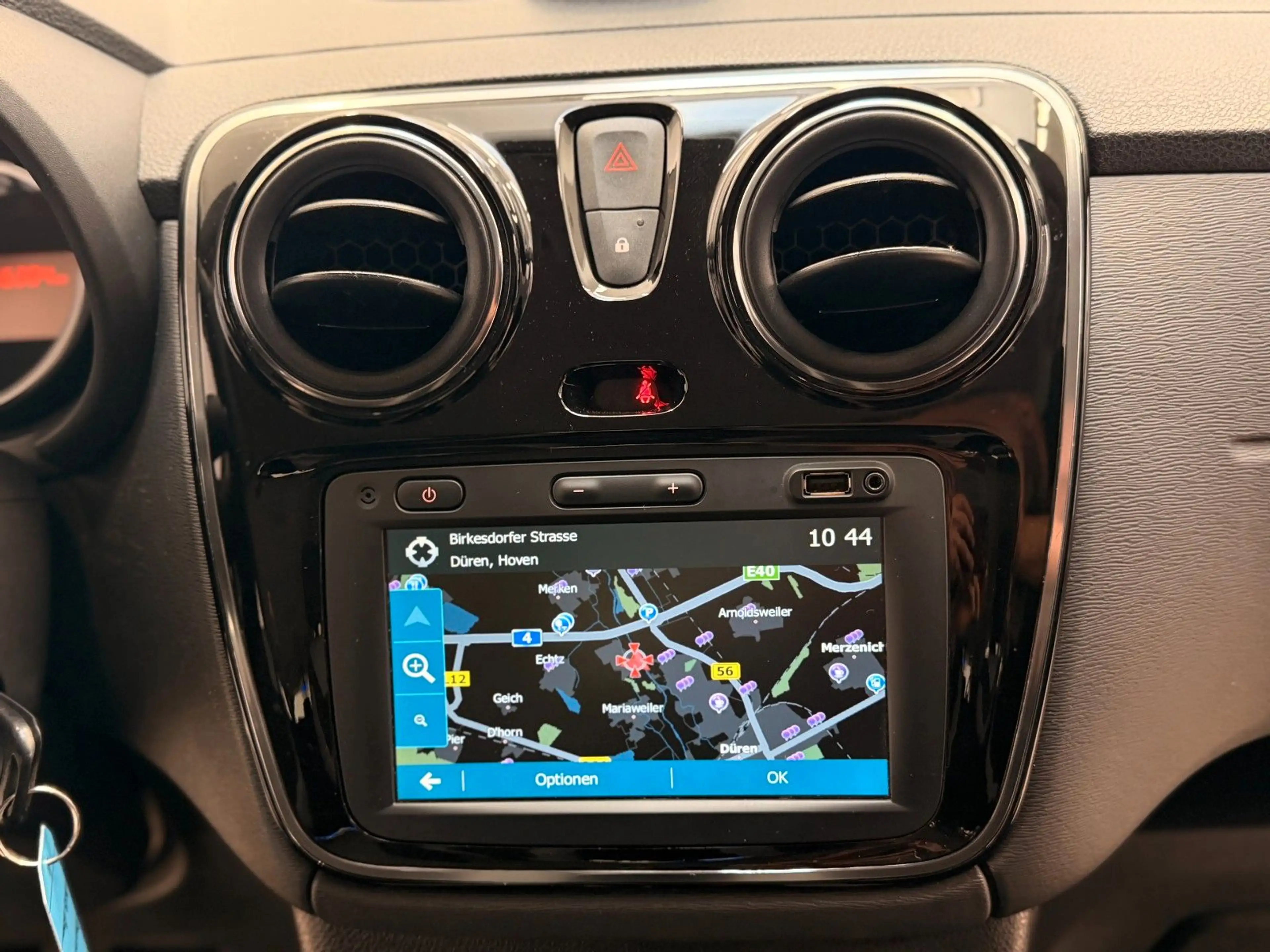 Dacia Lodgy Stepway / 7 SITZER / NAVI / RÜCKFAHRKAMERA — photo 12