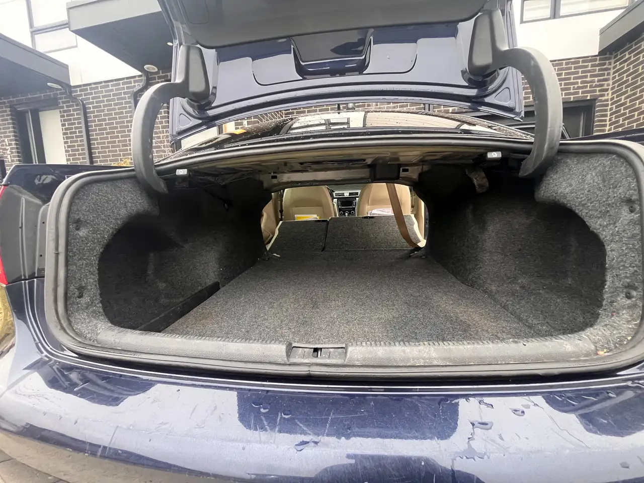 Volkswagen Passat снимка Volkswagen Passat