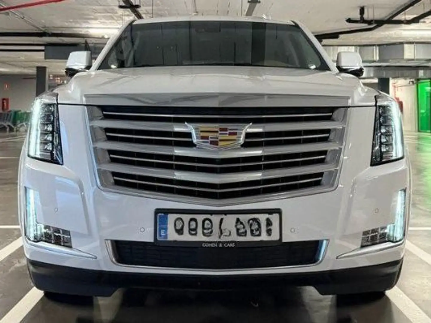 Cadillac Escalade Platitum Alb - 2