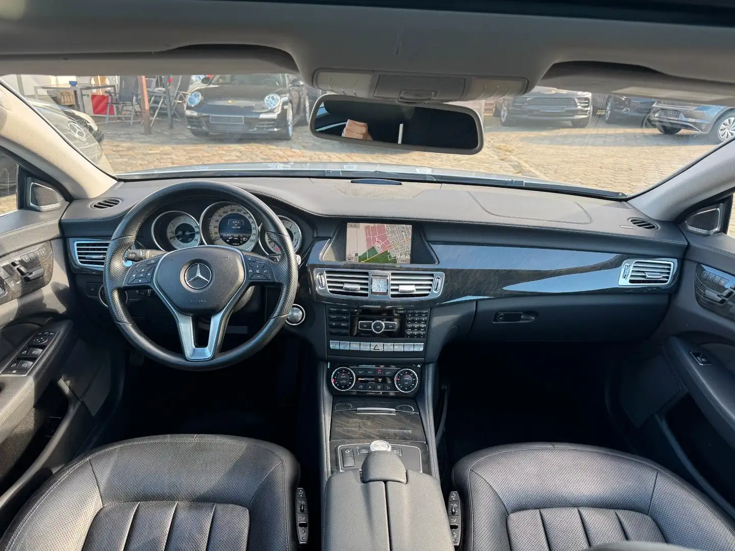 Mercedes-Benz CLS 350 BE *H&K *lück. Scheckheft *ACC *LED Silber - 2