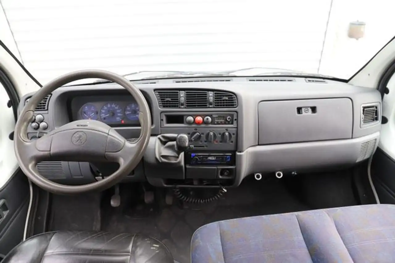 Peugeot Boxer 1400 128PS HDi DPF 320 LH Wohnwagen Stand, foto 12